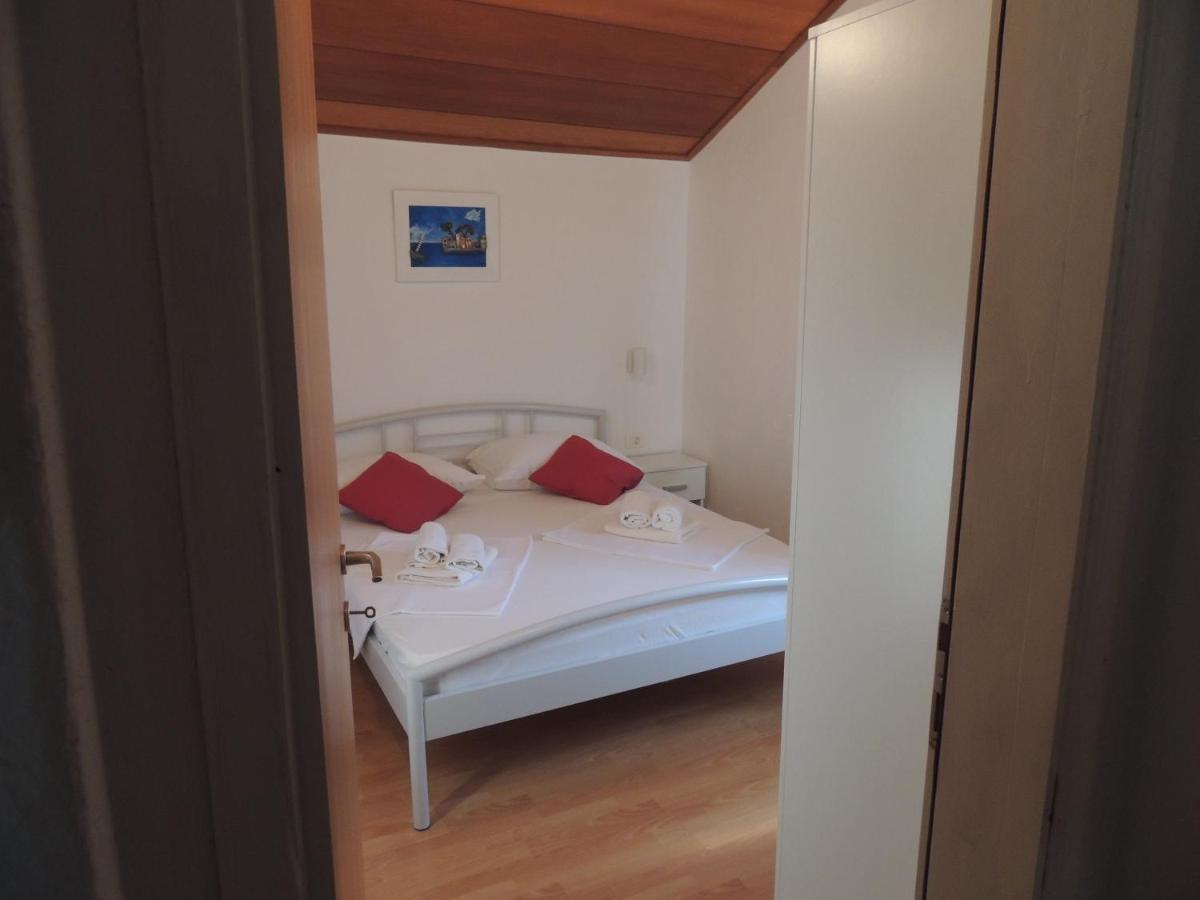 Suljic - Cash Only Apartment