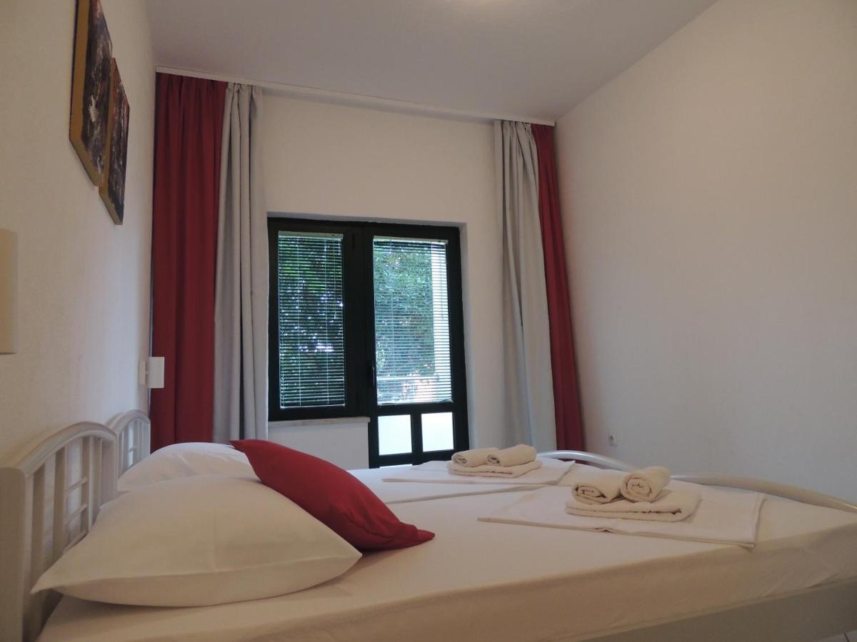 Suljic - Cash Only Apartment
