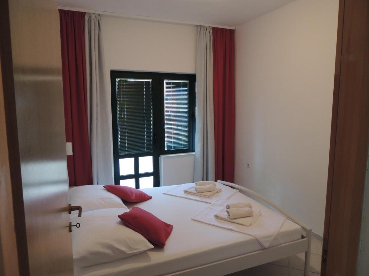 Suljic - Cash Only * Stari Grad (Hvar)