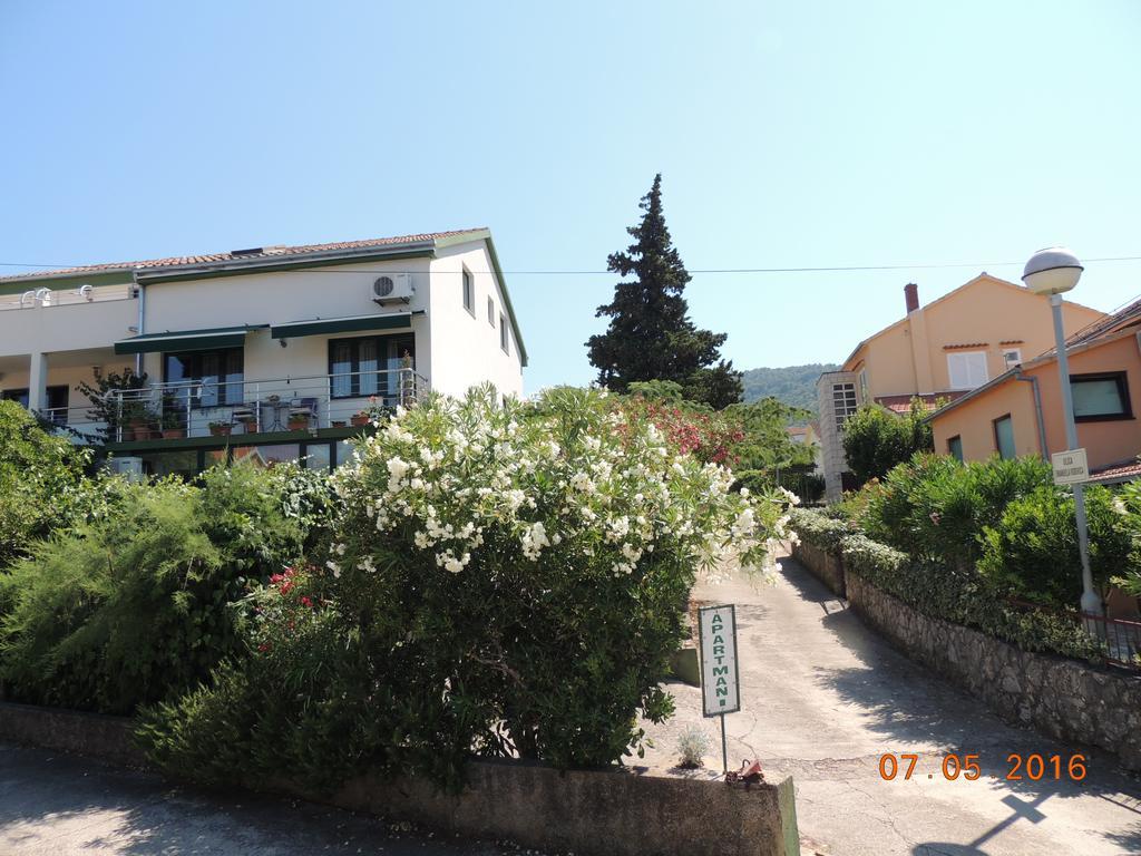 Suljic * Stari Grad (Hvar)